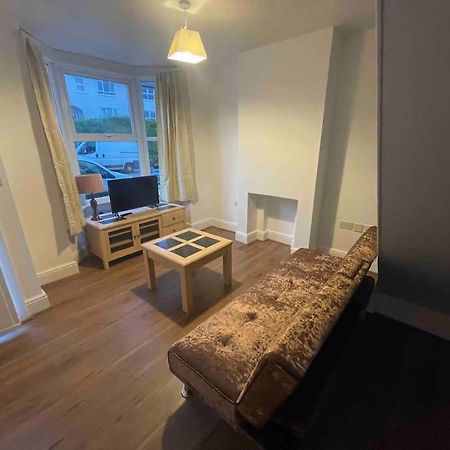 Modern 2 Bedroom Terraced House Dover Dış mekan fotoğraf